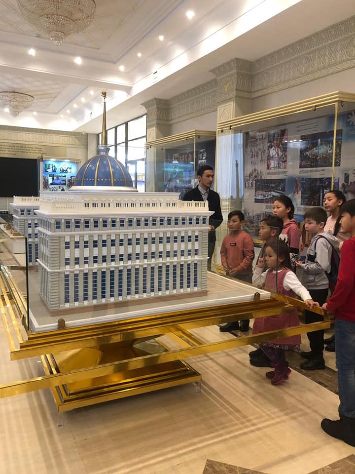 Дети сотрудников больницы посетили музей